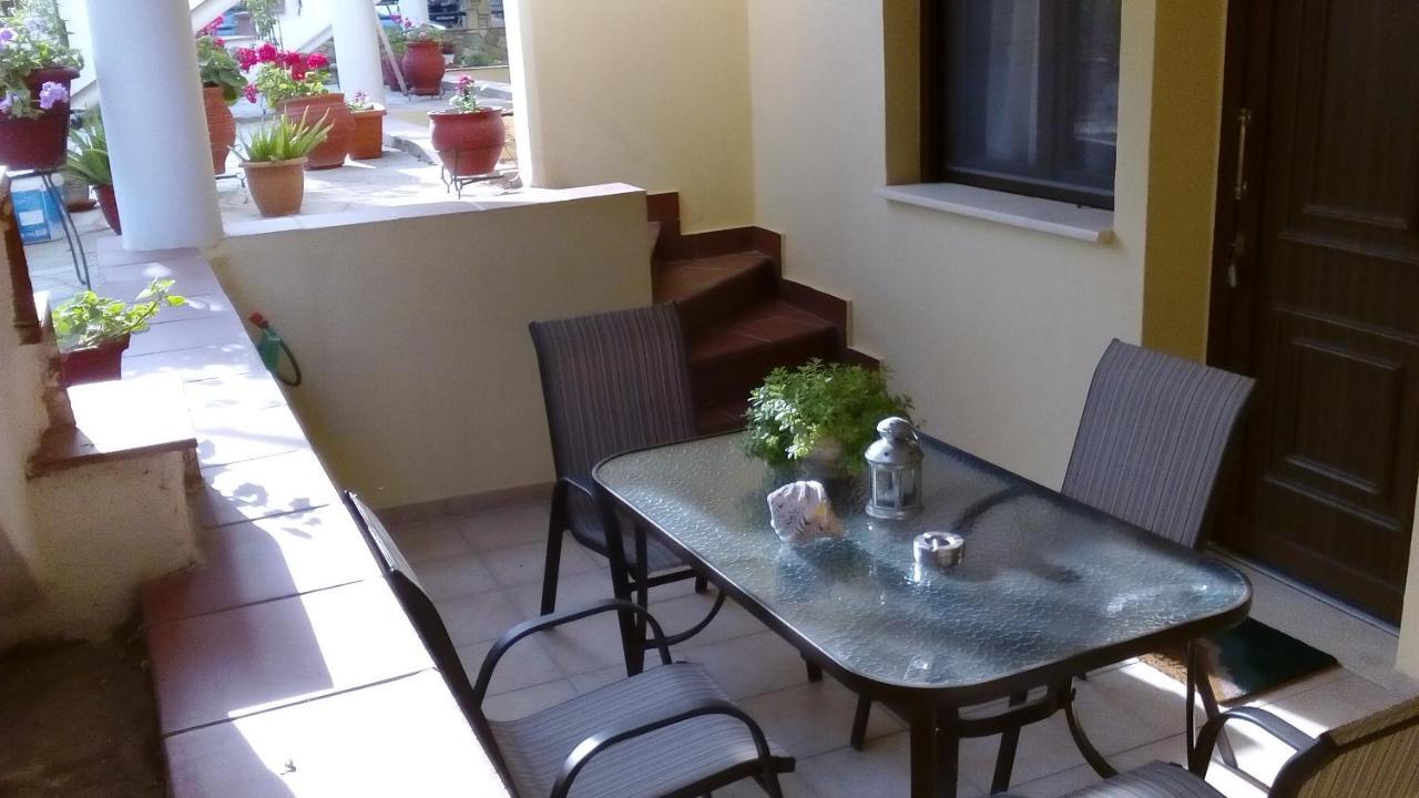 Natalia'S Apartments Никити Екстериор снимка